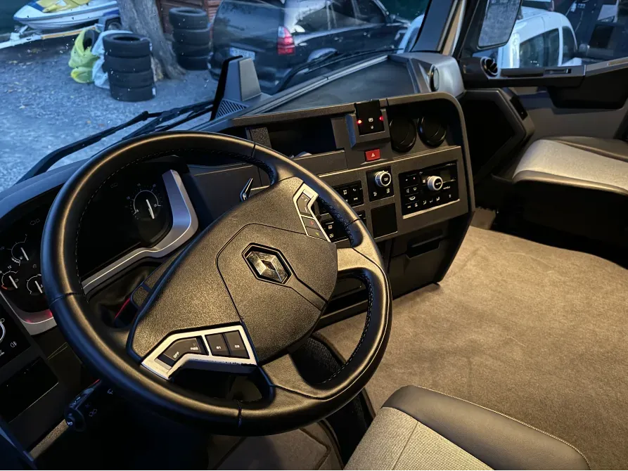 Renault T-Series 2017 Вінниця - зображення 10