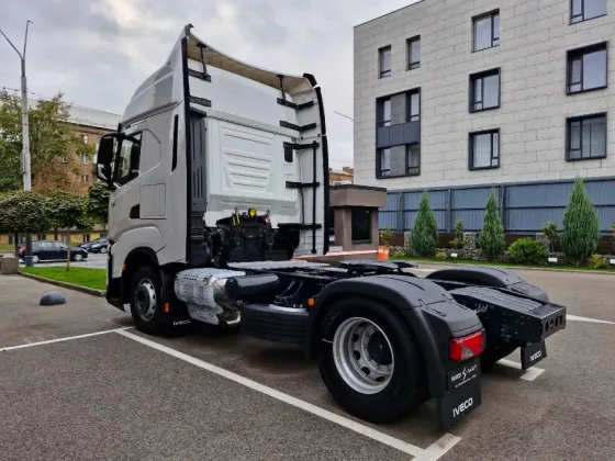 Iveco S-Way 2024 Київ