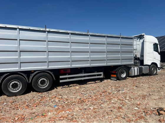Volvo F-Series 2015 Біла Церква