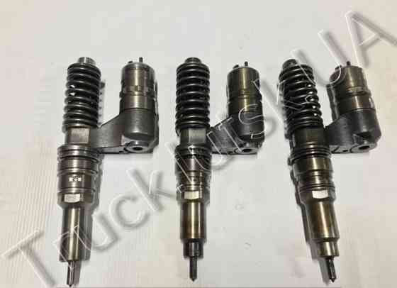 Форсунка Volvo, Вольво FH12 D12C Bosch 8113408, 20381597, 1677158 Луцьк