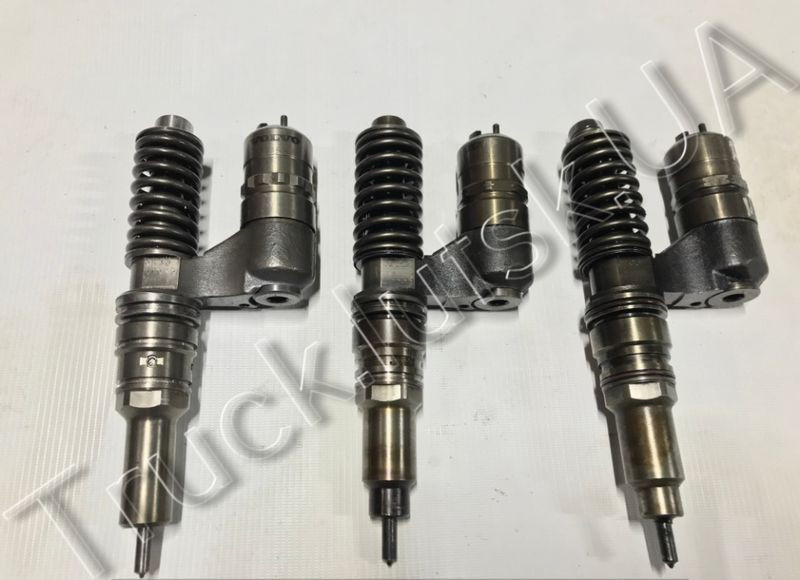 Форсунка Volvo, Вольво FH12 D12C Bosch 8113408, 20381597, 1677158 Луцьк - зображення 1