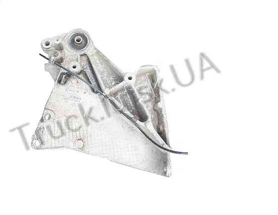 Передній кронштейн кабіни Renault Рено Premium Премімум 5600201657 Луцьк