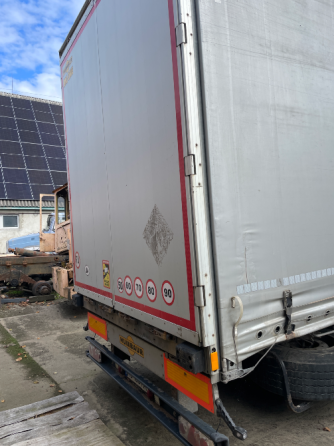 Schmitz Cargobull Cargobull 2011 Хуст