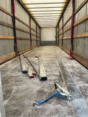 Schmitz Cargobull Cargobull 2011 Хуст