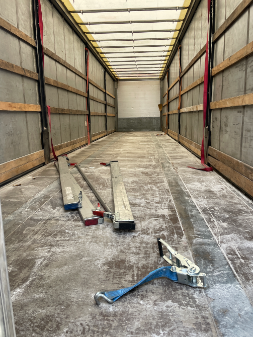 Schmitz Cargobull Cargobull 2011 Хуст - зображення 5