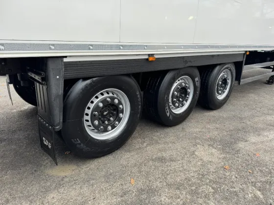 Schmitz Cargobull SCB S3B 2015 Вінниця