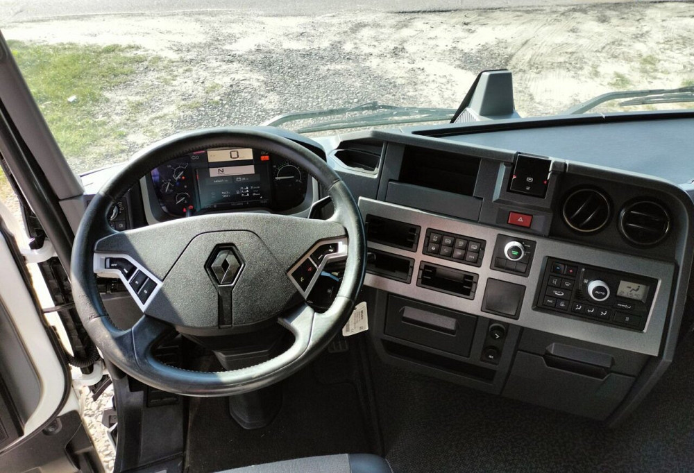 Renault T-Series 2015 Луцьк - зображення 18