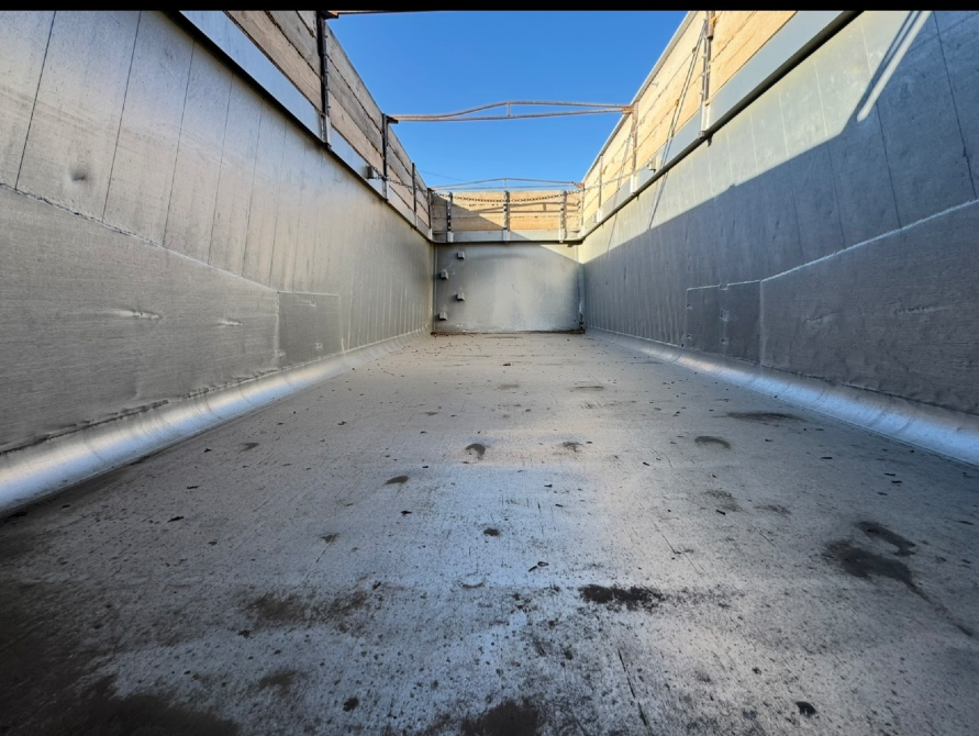 Schmitz Cargobull SKI 2011 Одеса - зображення 6