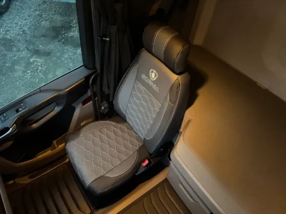 Чохли на сидіння Scania Вінниця