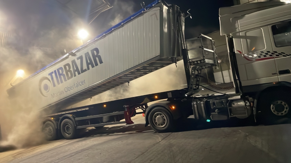 Schmitz Cargobull SKI 2017 Городок - зображення 8