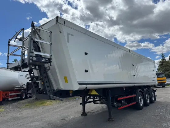 Schmitz Cargobull SGF S3 2015 Вінниця